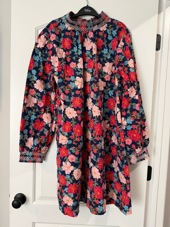 Draper James Dresses & Skirts - Draper James Navy Floral Smocked Long-Sleeve Dress